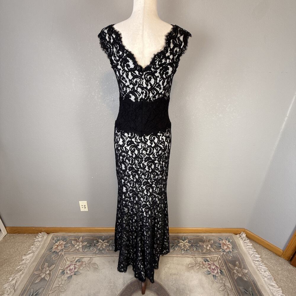 Tadashi Shoji Contrast Waist Black Lace Gown Maxi Dress Size 6 V-Neck Mermaid - Picture 5 of 10